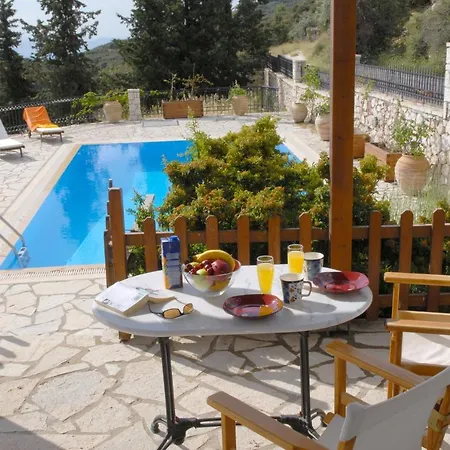 Lefkada By Omikron Selections * Vavkerí