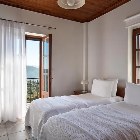 Lefkada By Omikron Selections فيلة Vavkerí