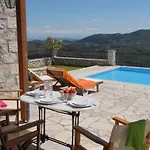 Lefkada By Omikron Selections Vavkerí