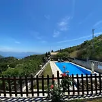 Lefkada By Omikron Selections * Vavkerí