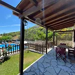 Lefkada By Omikron Selections Vavkerí