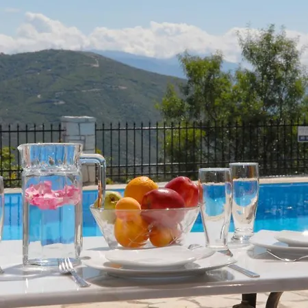 Lefkada By Omikron Selections * Vavkerí