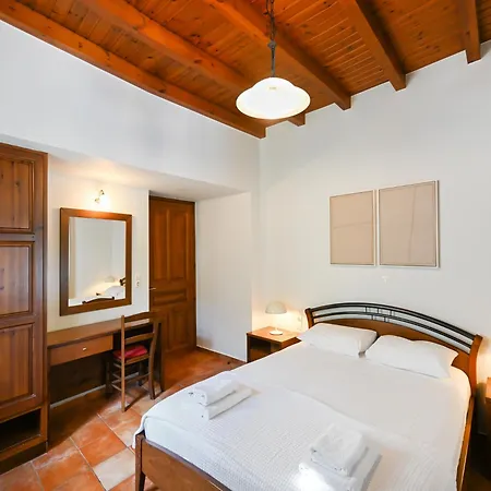 Lefkada By Omikron Selections * Vavkerí