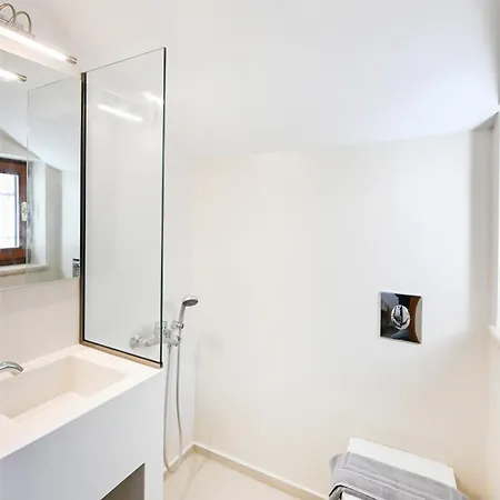 Lefkada By Omikron Selections Vavkerí