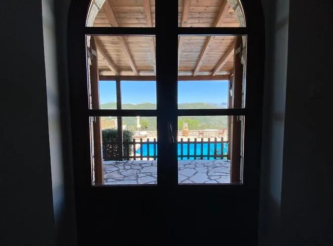 Lefkada By Omikron Selections Vavkeri