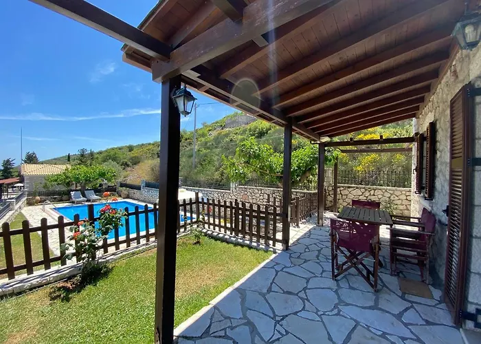 Lefkada By Omikron Selections Vavkerí