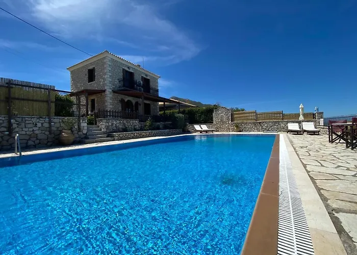 Lefkada By Omikron Selections *